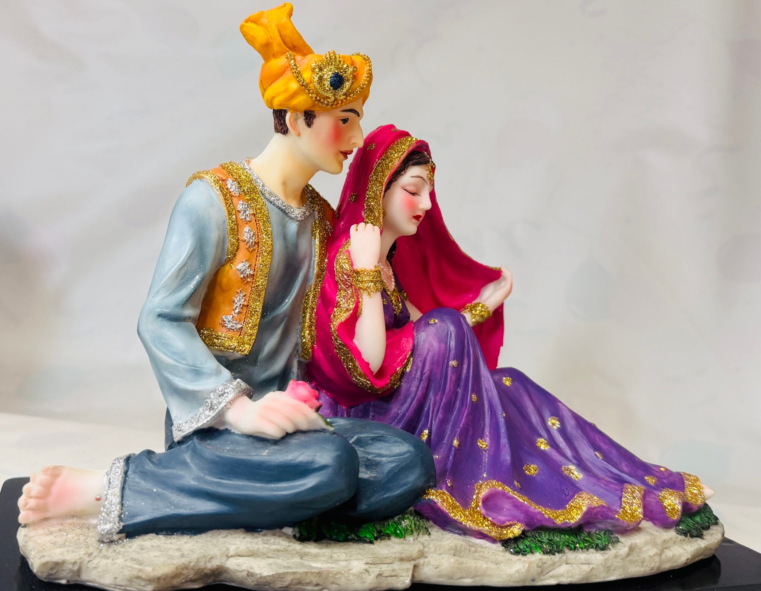 Couple Statue - Image 2