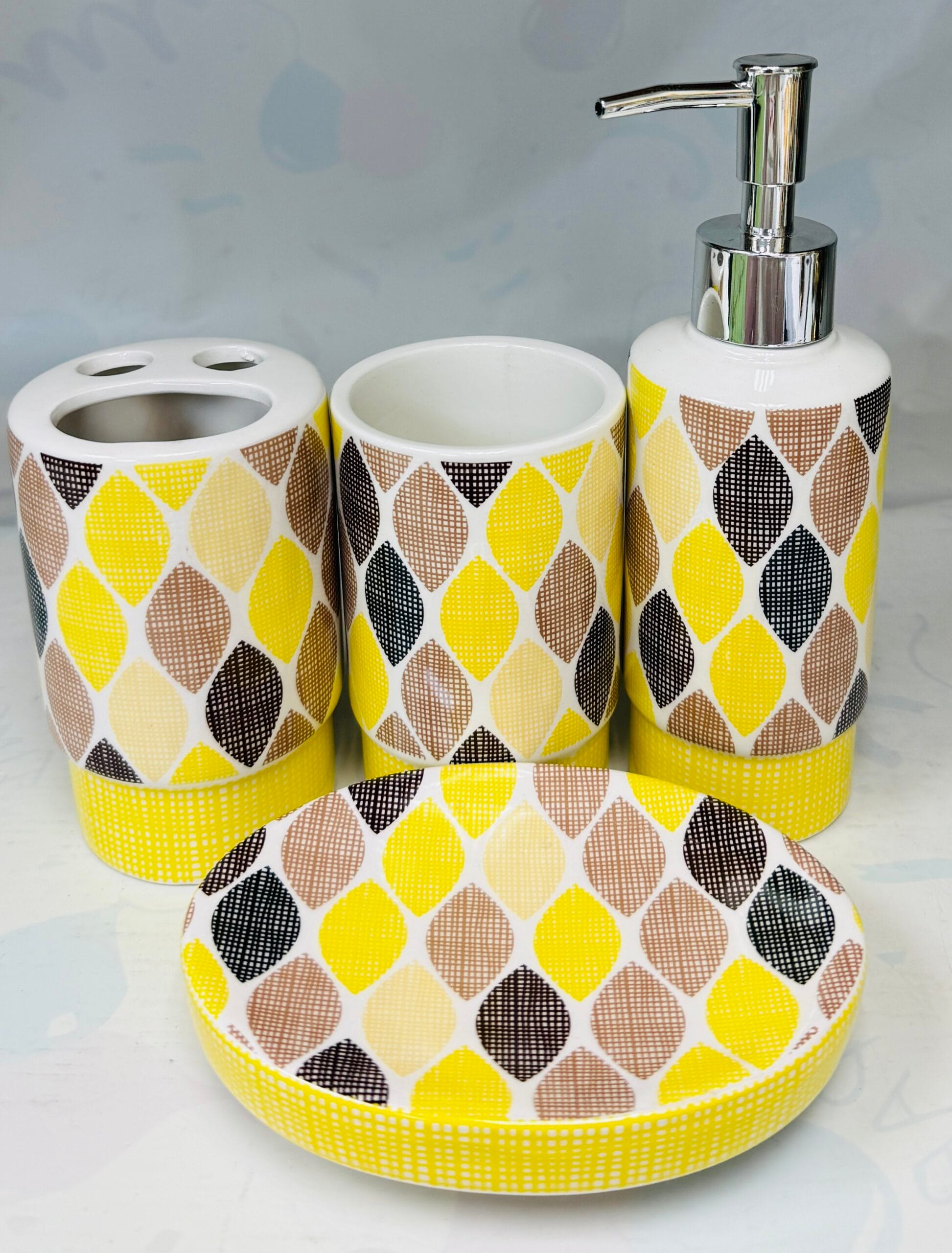 4 Piece Bathroom Set - Image 2