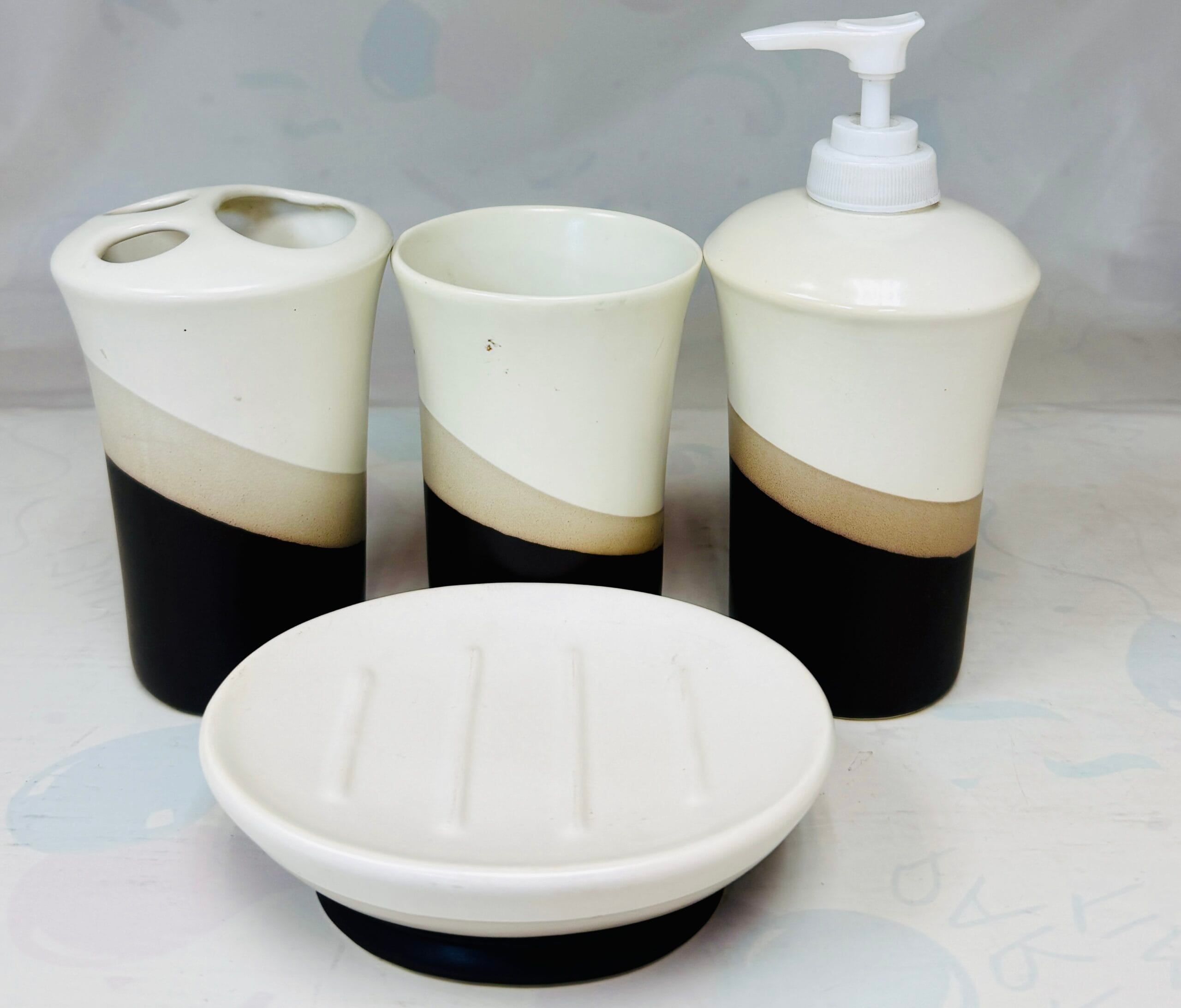4 Piece Bathroom Set - Image 2