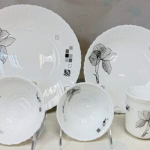 30-Piece Dinner Set