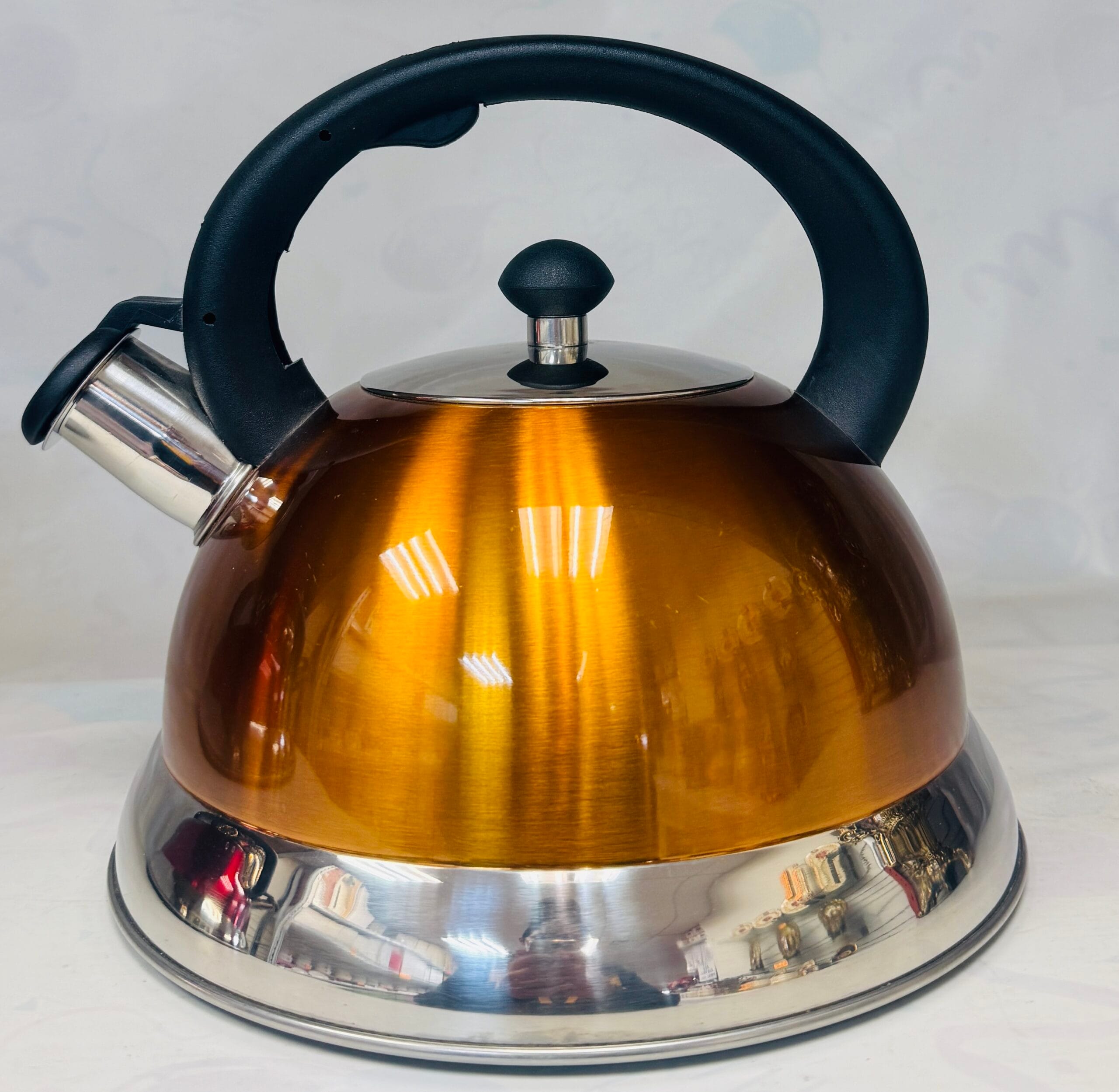 WHISTLING KETTLE